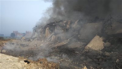 مصدر أمني: حريق مصنع قليوب سببه ماس كهربائي بالمخزن