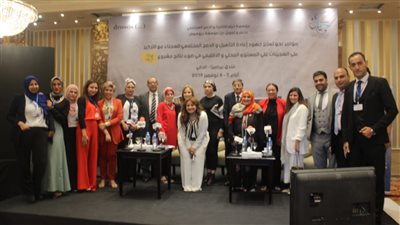 محافظ أسوان يلتقي وفد منظمة اليونيسيف (صور)