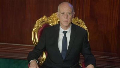 قيس سعيد يوجه رسالة إلى الرئيس الجزائري