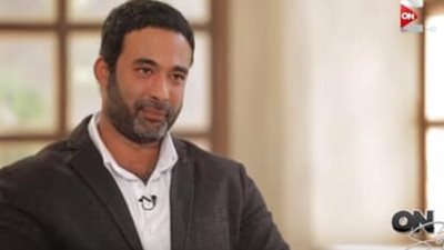 وفاة هيثم احمد زكي.. تفاصيل الجنازة والعزاء 