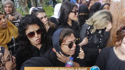 عاجل.. لحظة تشييع جثمان هيثم أحمد زكي (صور)