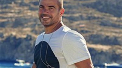 عمرو دياب يكشف عن طقوسه قبل دخول حفل موسم الرياض (فيديو)