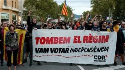 المتظاهرون المؤيدون لاستقلال كتالونيا يقطعون الطريق السريع بين فرنسا وإسبانيا