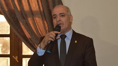 رئيس جامعة الفيوم يشهد احتفالية نادي أعضاء هيئة التدريس بذكرى المولد النبوي