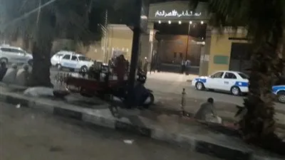 تدخين الشيشة حول المستشفيات في الأقصر خطر يهدد حياة المرضى دون رقابة (صور)   