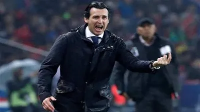 عاجل.. تعليق ناري من نجم آرسنال على إقالة إيمري