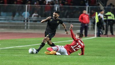 فيديو صادم من الأهلي ضد حكم مباراته مع النجم الساحلي