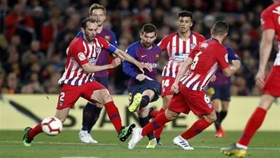 أتلتيكو مدريد ضد برشلونة في الدوري الإسباني | موعد المباراة والقنوات الناقلة والتشكيل المتوقع