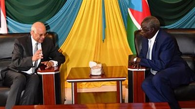 رئيس البرلمان عقب وصوله جوبا: مصر ستشكل جسراً شعبيا لدعم جنوب السودان