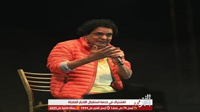 للمرة الثانية.. تعرف على المرض الذي يعاني منه محمد منير بعد ظهوره على كرسي