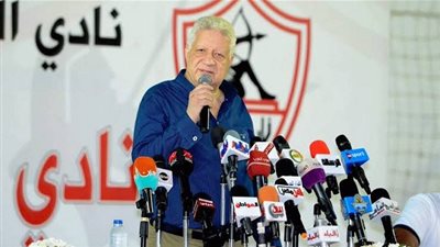 كواليس جلسة مرتضي منصور مع اللاعبين.. وحقيقة حبسهم داخل النادي