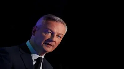 وزراء فرنسيون: باريس والاتحاد الأوروبي مستعدان للقتال بشأن تهديد التعريفة الأمريكية