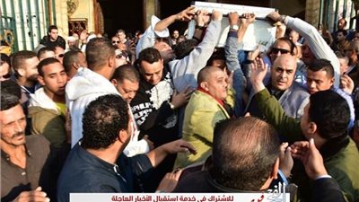 أهالي ميت حلفا بقليوب يشيعون جثمان الفنان شعبان عبد الرحيم (صور)