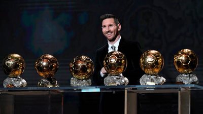 كلوب يوجه رسالة قوية إلى ميسي وينصف فان دايك