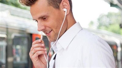 كيف تحمى نفسك من الإصابة بالسرطان بسبب الهاتف المحمول ؟