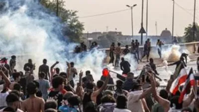 توجه مئات العراقيين إلى وسط بغداد لمساندة المعتصمين المتعرضين لحالات طعن