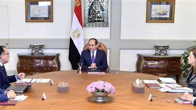 عاجل.. توجيه من الرئيس بشأن انتقال الحكومة إلى العاصمة الجديدة