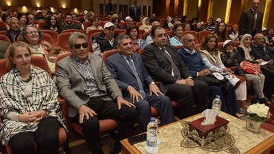 رئيس هيئة قناة السويس يستقبل وفدًا من الأكاديمية الوطنية للتدريب