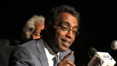 رئيس هيئة قصور الثقافة: النقاب ليس سبب إقالة منى القماح وتعيينها كان لتسيير أعمال بصفة مؤقتة