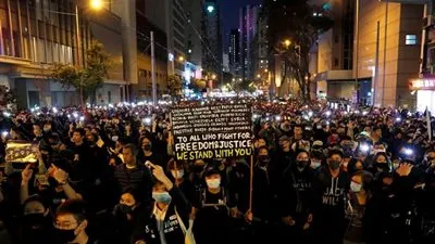 هونج كونج تشهد أكبر الاحتجاجات منذ زيادة عدد الديمقراطيين بالانتخابات