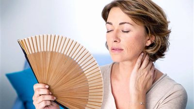 نصائح لتخفيف أعراض انقطاع الطمث دون تناول أدويه