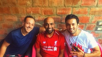 حسني شتا مع الدينامو والعالمي في صورة من  كواليس مسلسل شديد الخطوره عبر