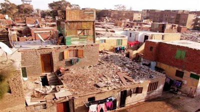 رئيس حي حلوان يرد على تعرض الأهالي للخطر من أبراج الكهرباء (فيديو)