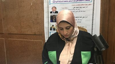 باحثة أثرية تكشف عن روائع خزف آسيا الوسطى في رسالة دكتوراة 