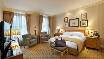 استطلاع يكشف عن أكثر الأشياء التي يسرقها النزلاء في الفنادق الفخمة.. أبرزها المراتب والتلفزيونات