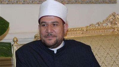 في مداخلة مع سيد علي.. خطيب: وزير الأوقاف بيعاندنا وبيعملنا كالأعداء (فيديو)