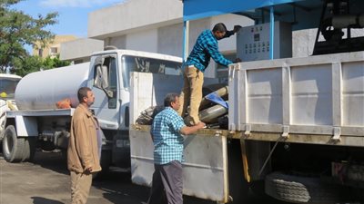  رئيس جهاز مدينة العبور يتابع تنفيذ 126 عمارة لأهالي المناطق غير الآمنة بحي السلام