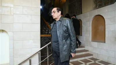 المخرج مجدي أحمد علي يقدم واجب العزاء في المخرج الراحل سمير سيف