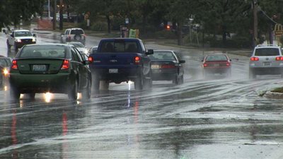 بعد تعرض البلاد لأمطار كثيفة.. الأرصاد الجوية توجه نصائح عاجلة للسائقين