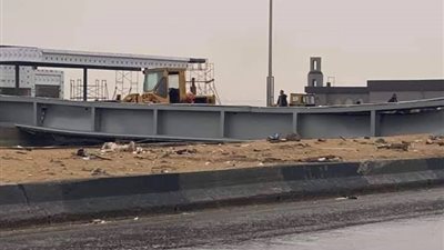 غلق جزئي للطريق الدائري بالسلام لسقوط لوحة إعلانية (صور)