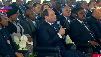 السيسي: لم يخرج مواطن مصري واحد يطلب تخفيف صعوبة الإصلاح الاقتصادي