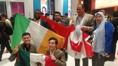 من المحيط للخليج.. أعلام الدول مرفوعة على أرض السلام بمنتدى شباب العالم 