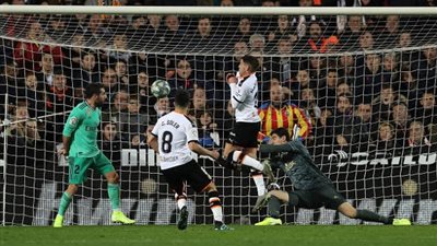 ريال مدريد يخطف تعادلا مثيرا من فالنسيا قبل معركة الكلاسيكو أمام برشلونة