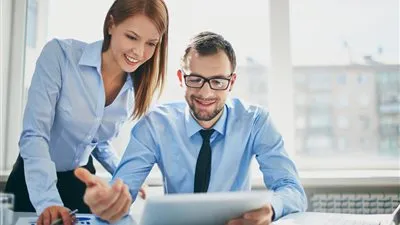 لـ المرأة العاملة.. تعلمي أهم قواعد الاتيكيت