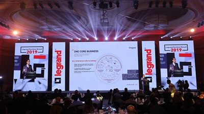 شركة فرنسية تنوي توسيع استثماراتها في مصر.. وتصدر 35٪ من انتاجها