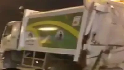 شاحنة نفايات تسير بسرعة 120 كلم.. و