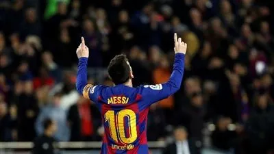 ميسي: هازارد مختلف عن رونالدو