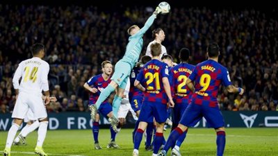 بعد انتهاء الكلاسيكو.. حسم مصير فالفيردي وزيدان مع برشلونة وريال مدريد