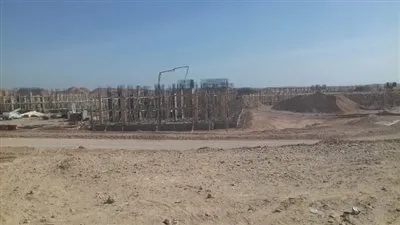 بدء صب الخرسانة المسلحة لأعمدة مشروع 