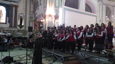 على أنغام ترانيم المحبة.. الكنيسة الكاثوليكية 