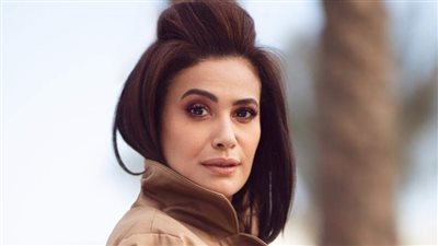 هند صبري تشعل إنستجرام بإطلالة بيضاء