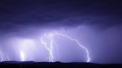 الحربي: اتوقع نشوء حالة عدم استقرار وسحب رعدية على مناطق بالمملكة.. خلال ساعات