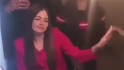 هنادي مهنا تفاجئ جمهورها بغناء المهرجانات 