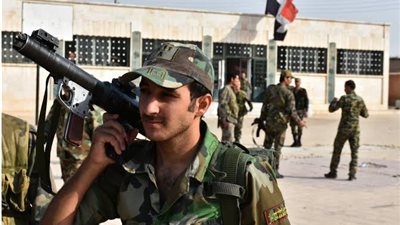 الجيش السوري يتصدى لطائرات مسيرة فوق مطار حماة العسكري