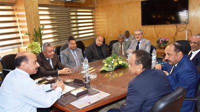 ننشر تفاصيل لقاء محافظ أسوان مع أعضاء غرفة شركات السياحة 