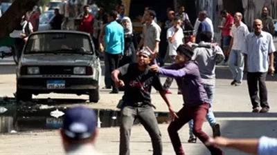 السجن 10 سنوات لـ 12 متهمًا لحيازتهم أسلحة نارية وترويع المواطنين بالإسكندرية 